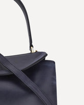 | Base Blu