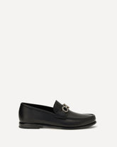 Gancini ornament Loafers - BLACK | Base Blu