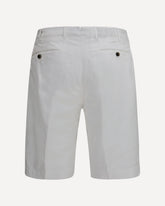 Extended flap Shorts - WHITE | Base Blu