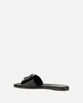 VLogo patent leather Slide Sandals - BLACK | Base Blu