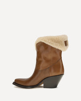 Azelan fur-lined Ankle Boots - BROWN | Base Blu