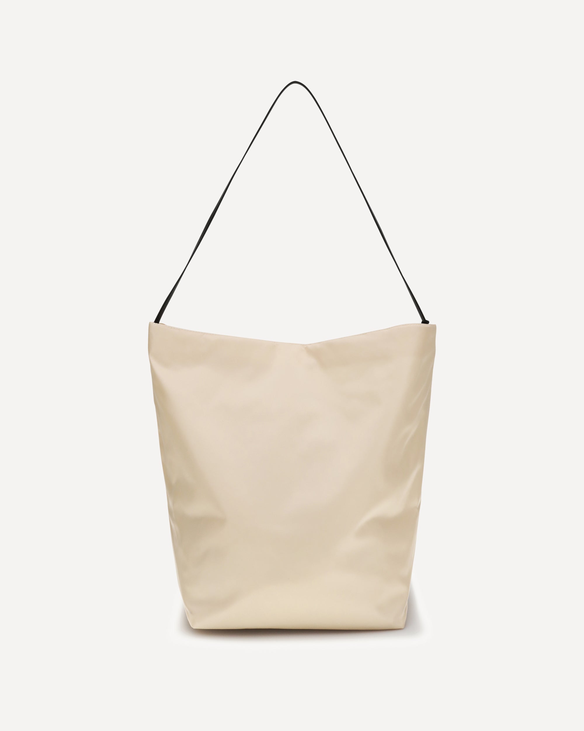 VALESQUE Nylon Bucket Bag BLACK | Base Blu