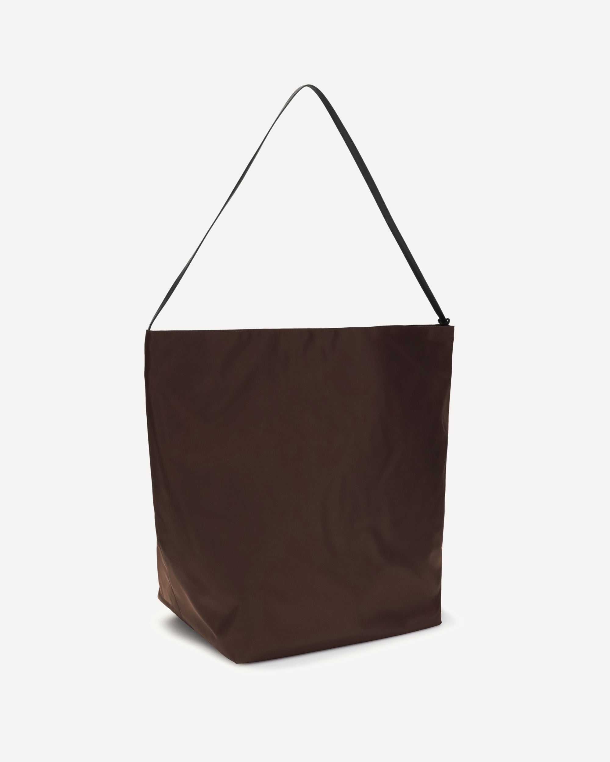 VALESQUE BUCKET バッグ ダークブラウン VALESQUE Nylon Bucket Bag BROWN | Base Blu