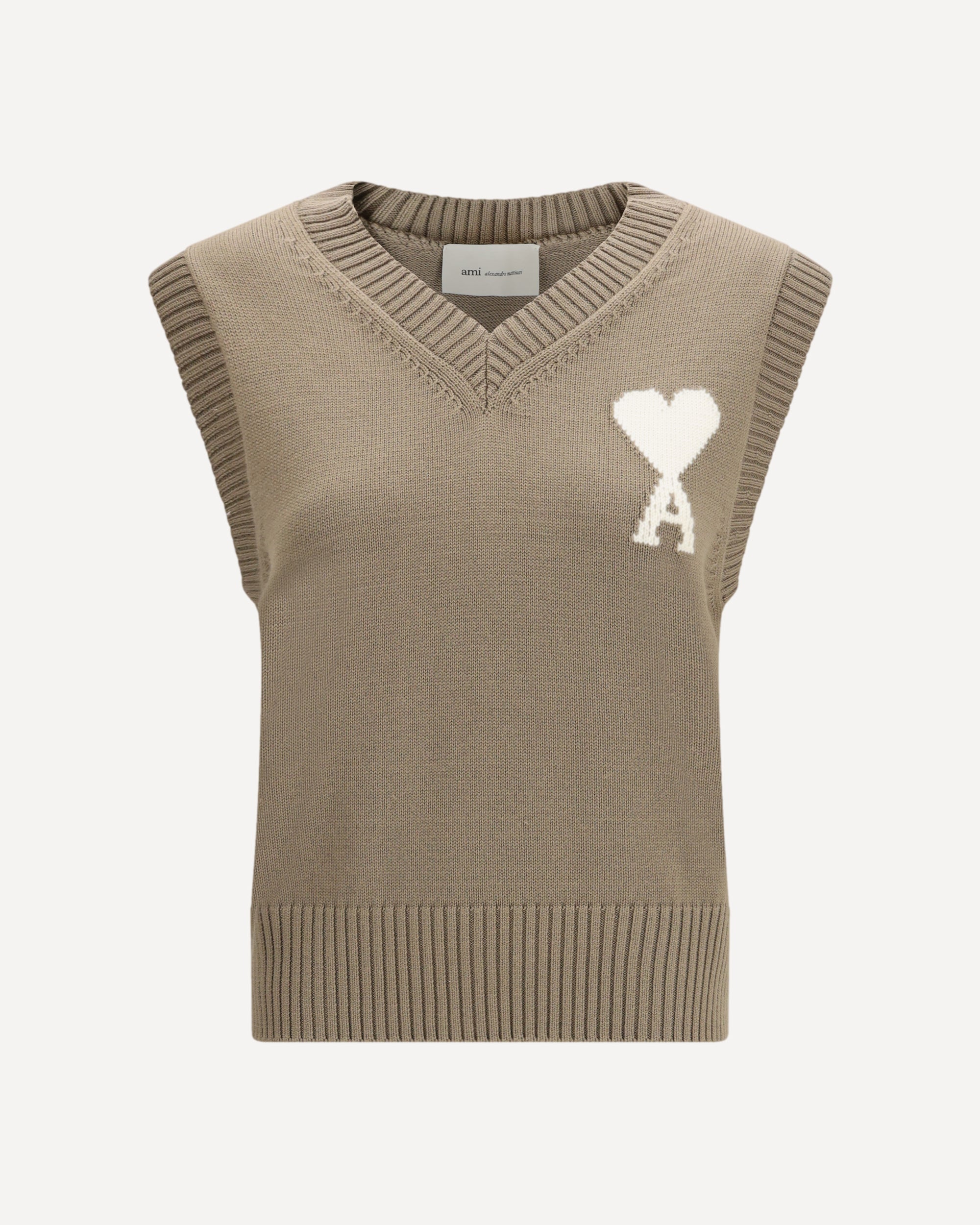 【Ami paris】ベージュ Vネックニットベスト AMI PARIS Sleeveless V-neck knitted Sweater BEIGE | Base Blu