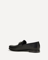 Gancini ornament Loafers - BLACK | Base Blu
