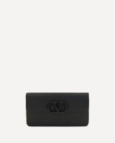 VLogo signature grainy calfskin chain Wallet - BLACK | Base Blu