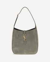 5 À 7 Supple small Bag in grained nubuck - GREY | Base Blu