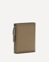Leather Wallet with grain and Shiny Zipper Pull - BEIGE | Base Blu