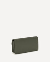 VLogo signature grainy calfskin chain Wallet - GREEN | Base Blu
