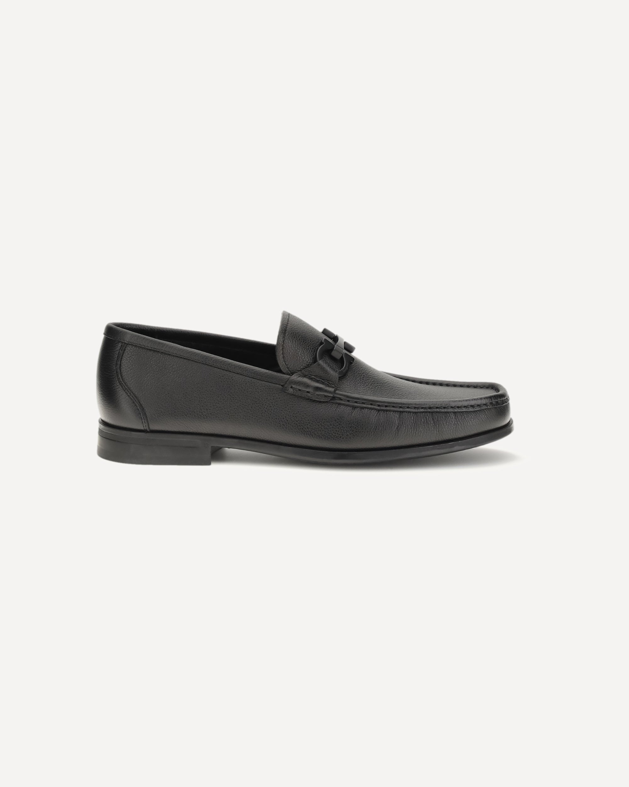ferragamo dress shoes FERRAGAMO Gancini buckle Loafers BLACK