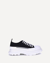 Tread Slick Sneakers - BLACK | Base Blu