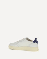 Medalist Low Sneakers - WHITE | Base Blu