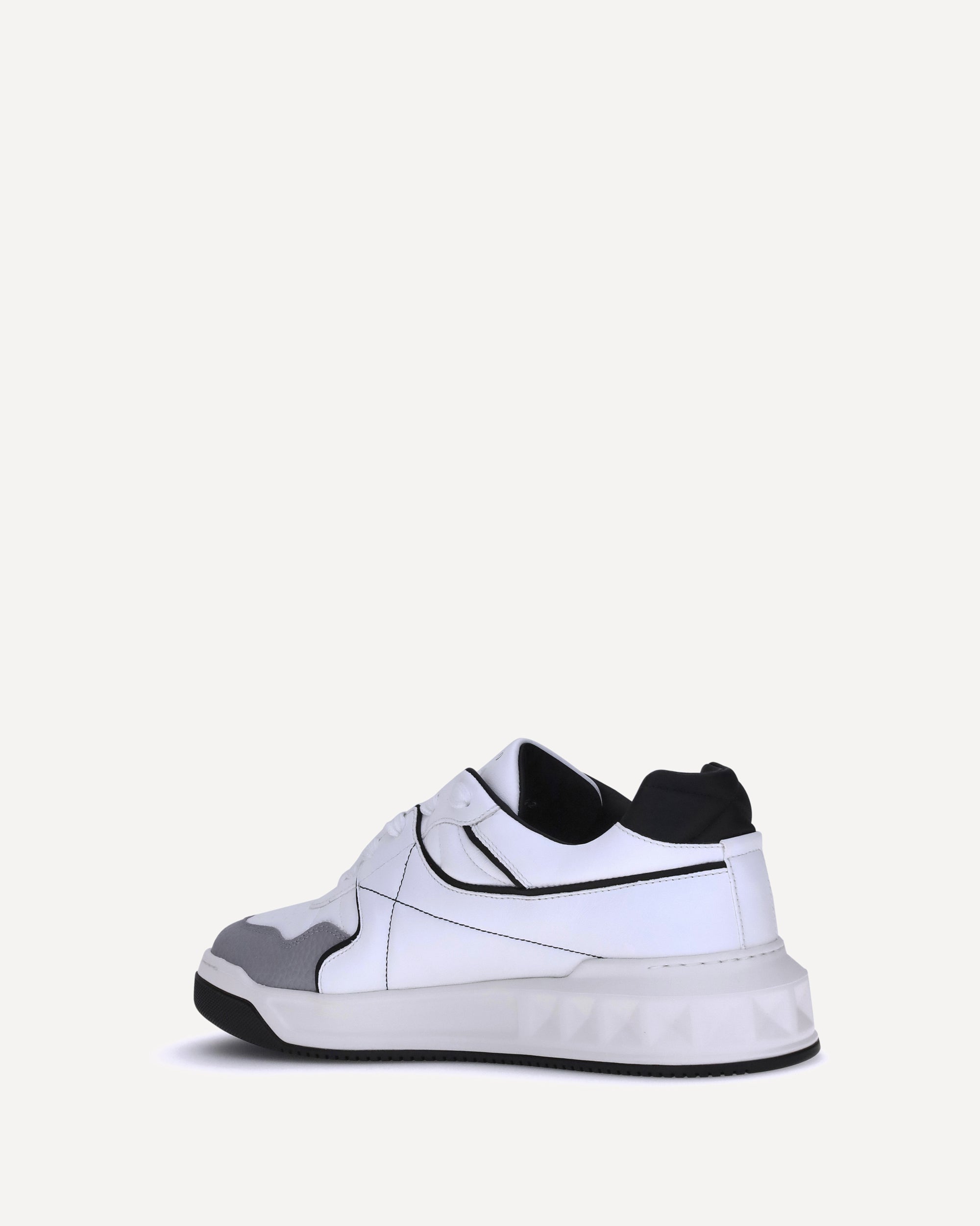靴 43 23ss valentino one stud low sneaker VALENTINO GARAVANI One Stud Low-Top Sneakers WHITE | Base Blu