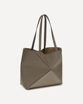 Borsa Tote Puzzle Fold media in pelle - GRIGIO | Base Blu