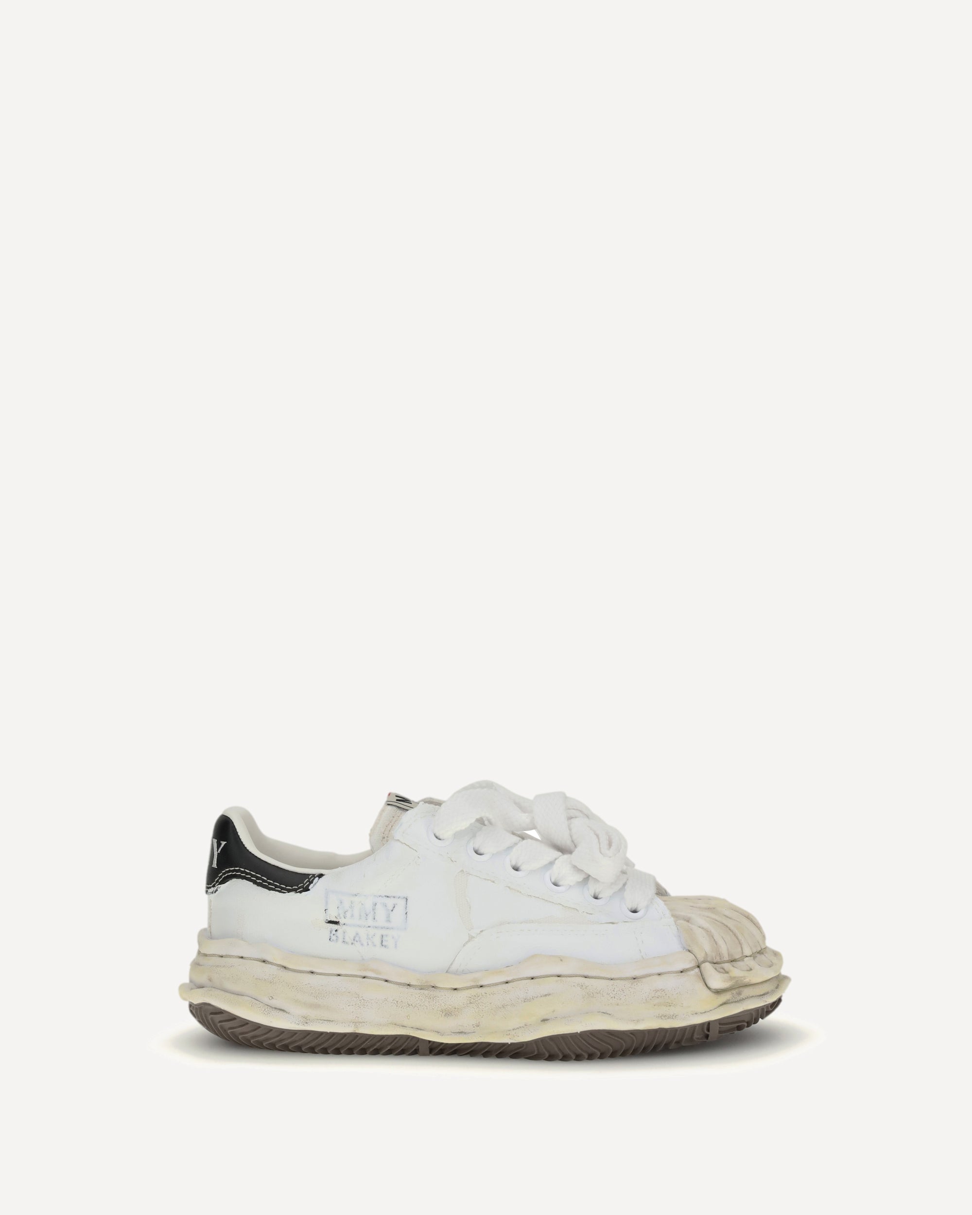 MAISON MIHARA YASUHIRO Blakey Sneakers WHITE | Base Blu